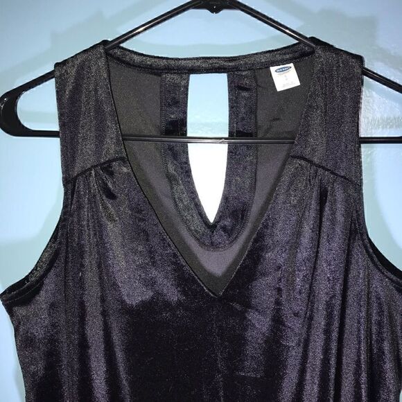 3 For 25$ Old Navy Sleeveless Velvet Shirt Size Sm - Picture 2 of 2